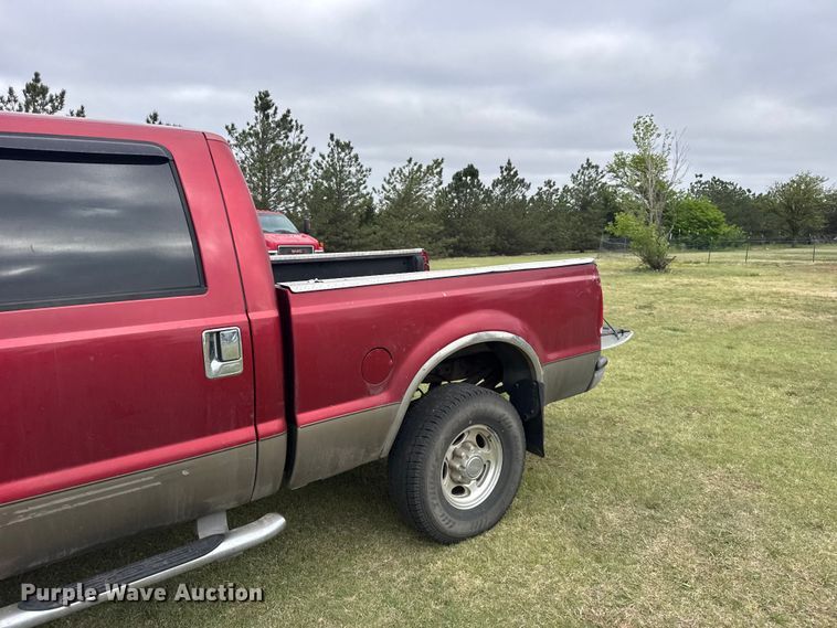 image for item FB7254 2003 Ford F250 Super Duty Crew Cab pickup truck