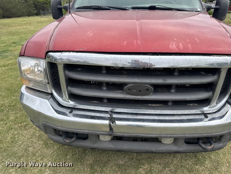 image for item FB7254 2003 Ford F250 Super Duty Crew Cab pickup truck