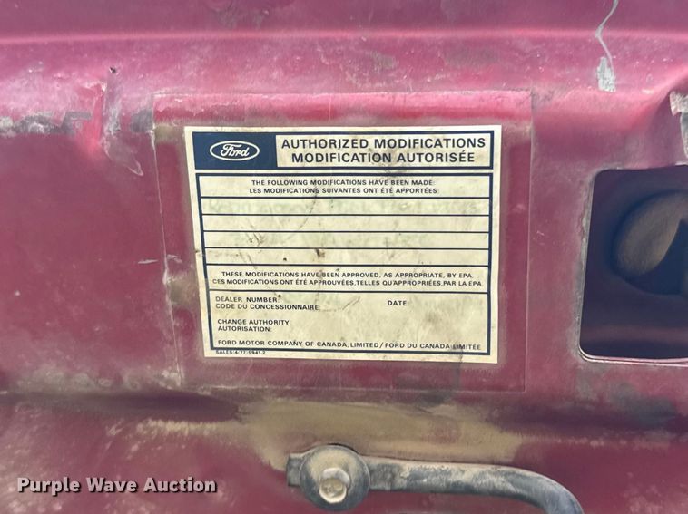 image for item FB7254 2003 Ford F250 Super Duty Crew Cab pickup truck