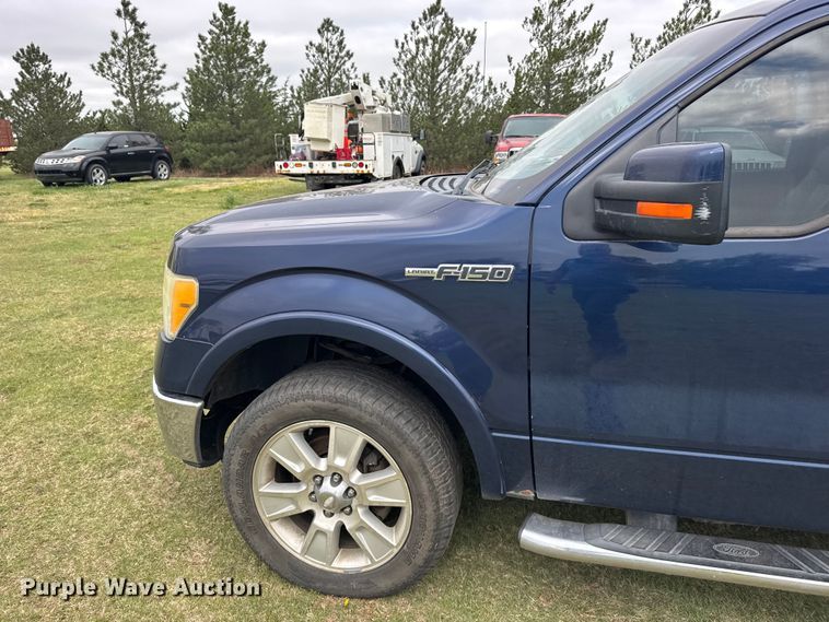 image for item FB7256 2010 Ford F150 Crew Cab pickup truck