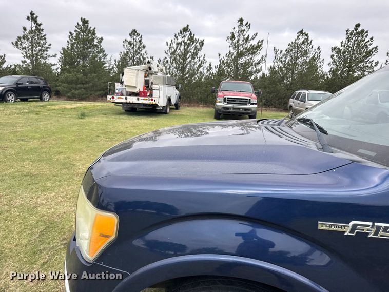 image for item FB7256 2010 Ford F150 Crew Cab pickup truck