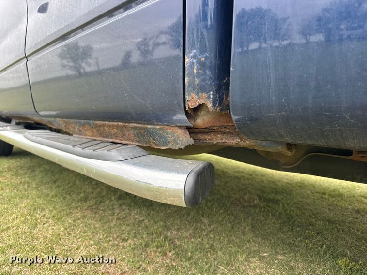 image for item FB7256 2010 Ford F150 Crew Cab pickup truck