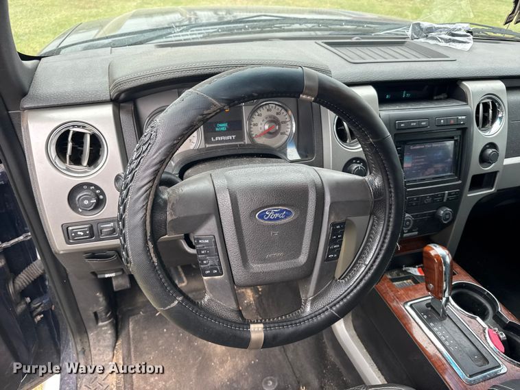 image for item FB7256 2010 Ford F150 Crew Cab pickup truck