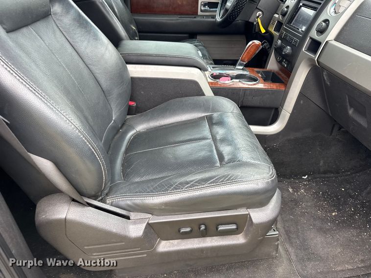 image for item FB7256 2010 Ford F150 Crew Cab pickup truck