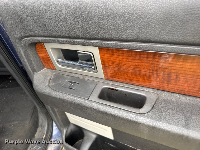 image for item FB7256 2010 Ford F150 Crew Cab pickup truck