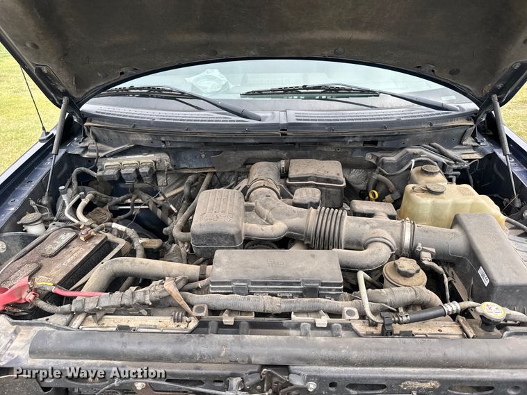 image for item FB7256 2010 Ford F150 Crew Cab pickup truck