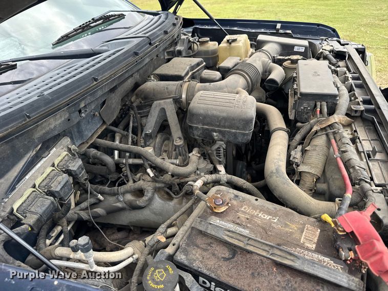 image for item FB7256 2010 Ford F150 Crew Cab pickup truck