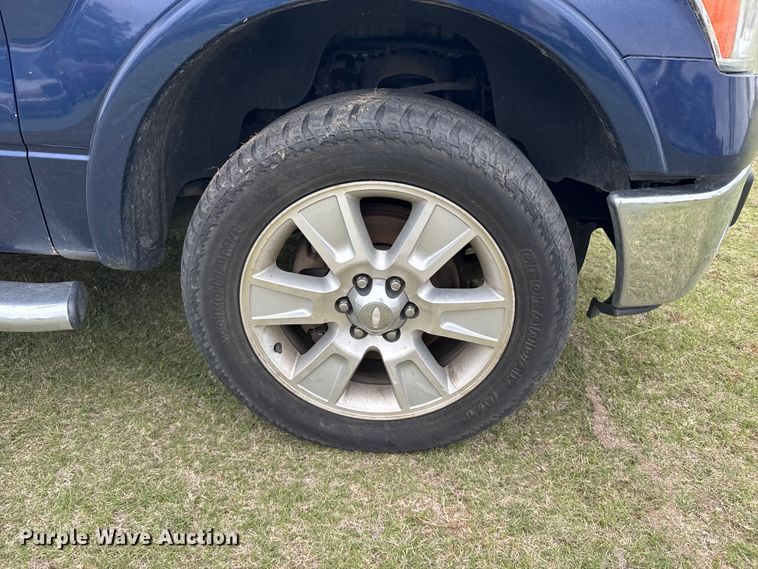 image for item FB7256 2010 Ford F150 Crew Cab pickup truck