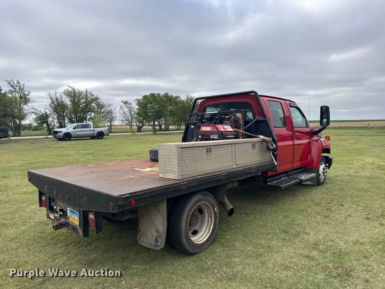 image for item FB7259 2004 GMC C4500 flatbed truck