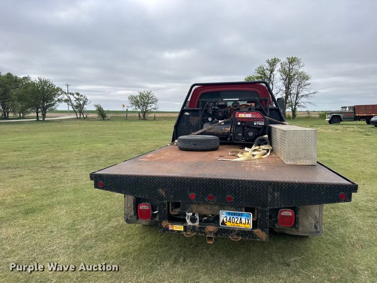 image for item FB7259 2004 GMC C4500 flatbed truck