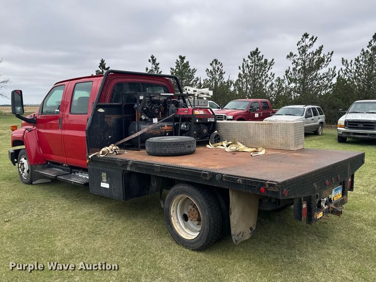 image for item FB7259 2004 GMC C4500 flatbed truck