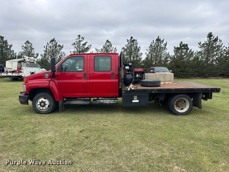 image for item FB7259 2004 GMC C4500 flatbed truck