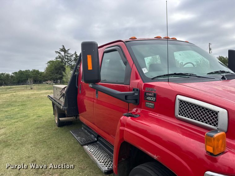 image for item FB7259 2004 GMC C4500 flatbed truck