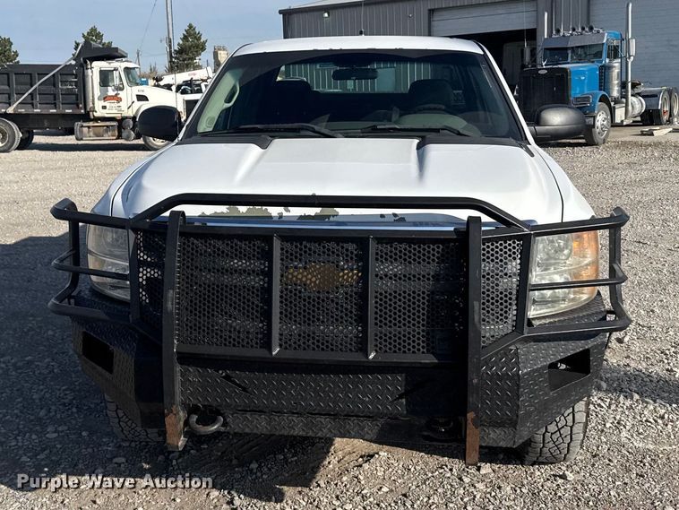 image for item FB7263 2013 Chevrolet Silverado 2500HD Ext. Cab pickup truck