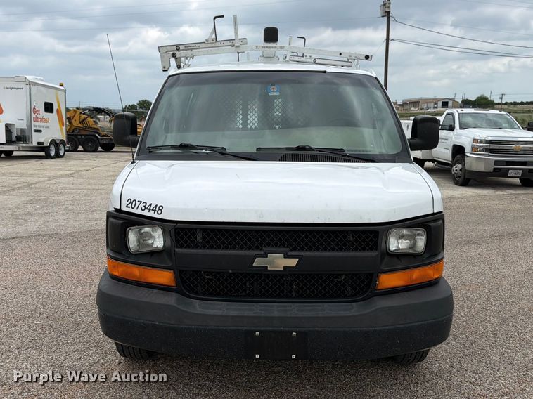 image for item FB8116 2017 Chevrolet Express van