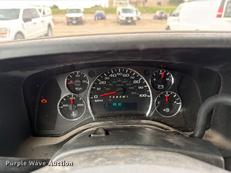 image for item FB8116 2017 Chevrolet Express van