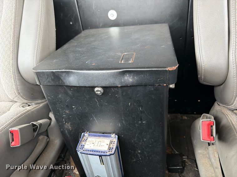 image for item FB8116 2017 Chevrolet Express van