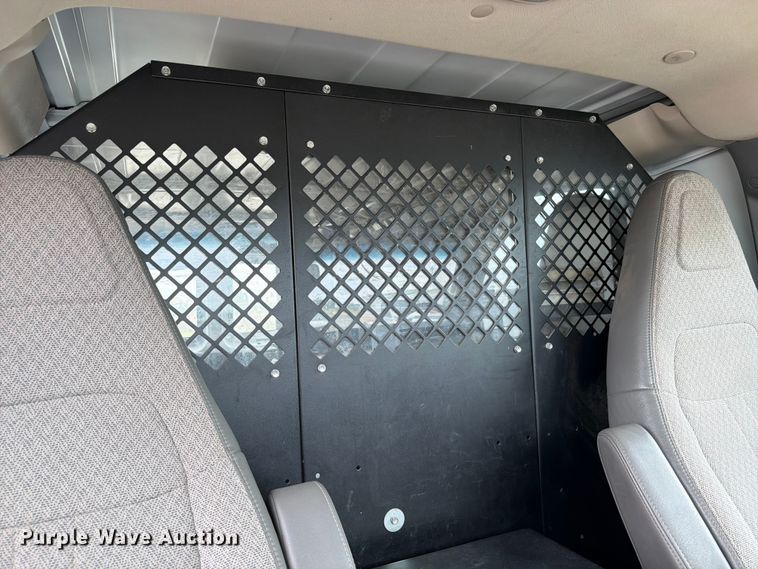 image for item FB8116 2017 Chevrolet Express van