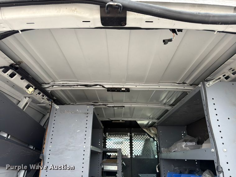 image for item FB8116 2017 Chevrolet Express van