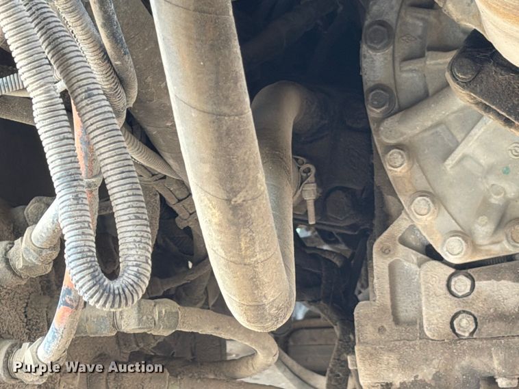 image for item FB8118 2004 Kenworth T300 refuse truck