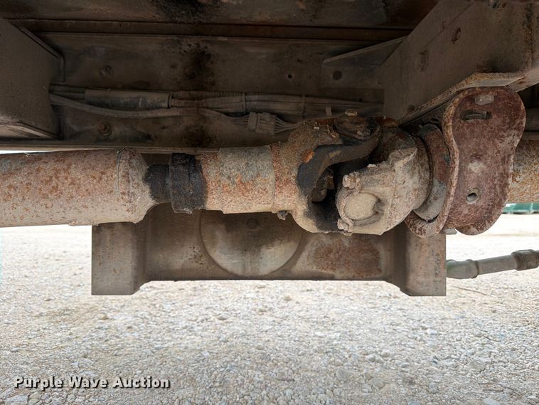 image for item FB8118 2004 Kenworth T300 refuse truck