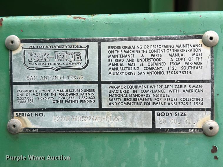 image for item FB8118 2004 Kenworth T300 refuse truck