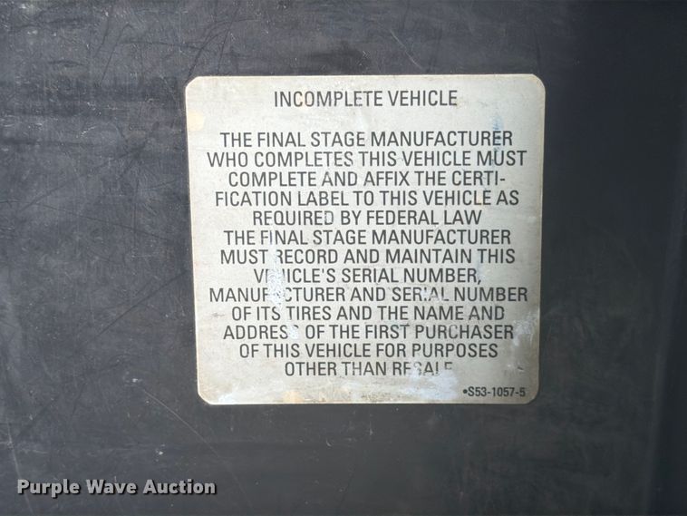 image for item FB8118 2004 Kenworth T300 refuse truck