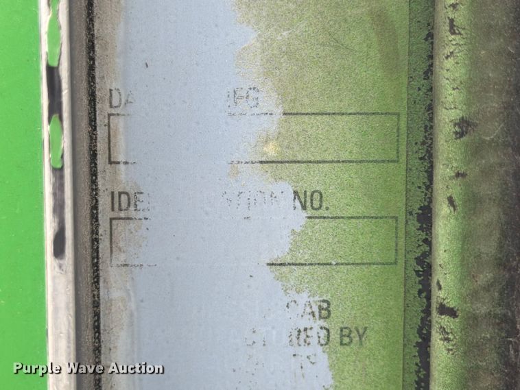 image for item FB8118 2004 Kenworth T300 refuse truck