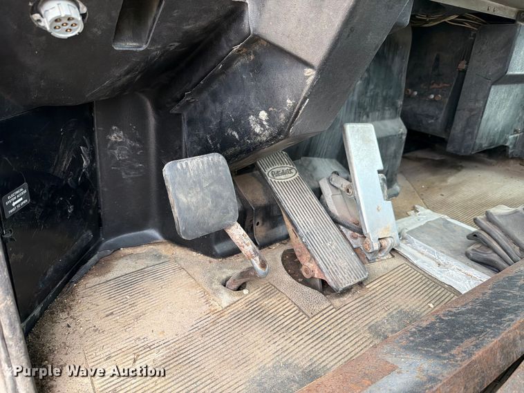 image for item FB8119 1997 Peterbilt 330 dumpster carrier truck