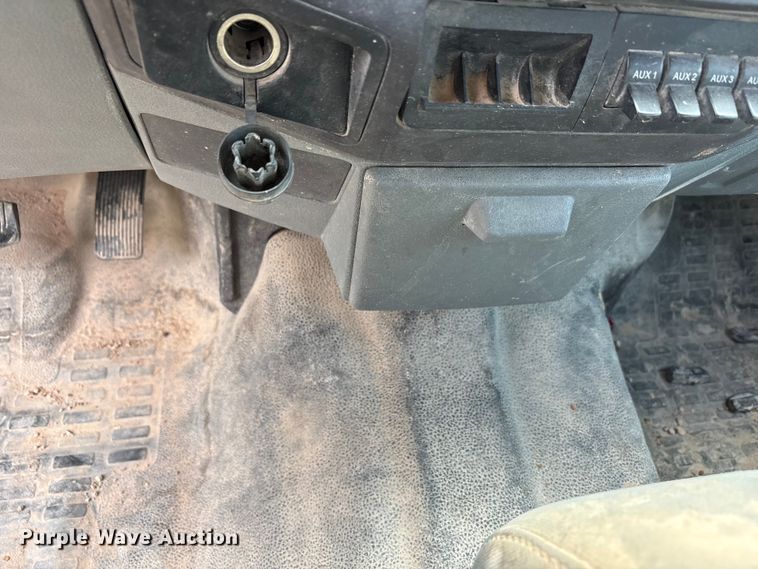image for item FC2079 2012 Ford F350 Ext. Cab pickup truck