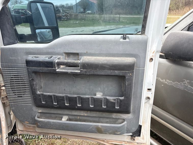 image for item FC2079 2012 Ford F350 Ext. Cab pickup truck