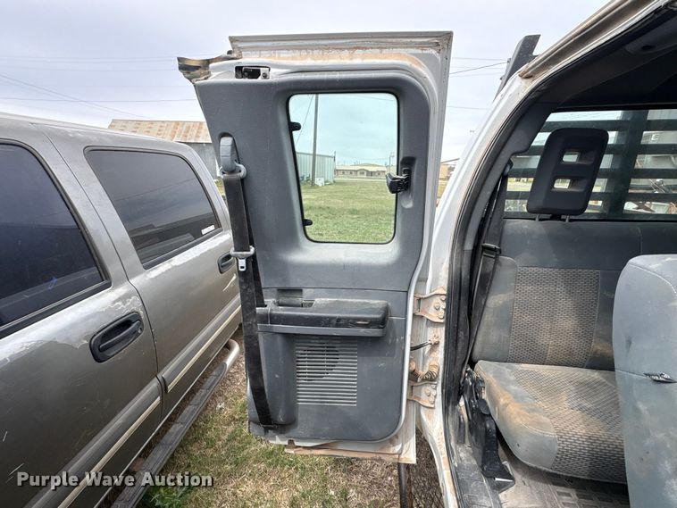 image for item FC2079 2012 Ford F350 Ext. Cab pickup truck