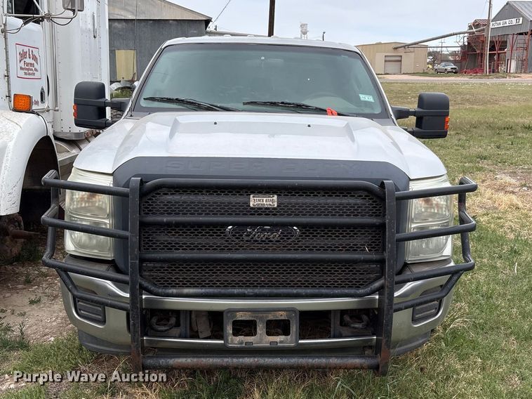 image for item FC2081 2012 Ford F250 Crew Cab pickup truck