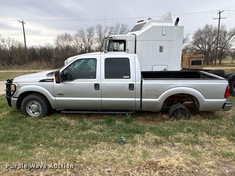 image for item FC2081 2012 Ford F250 Crew Cab pickup truck