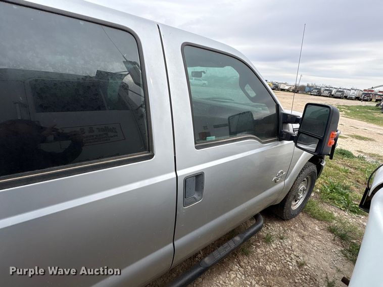image for item FC2081 2012 Ford F250 Crew Cab pickup truck