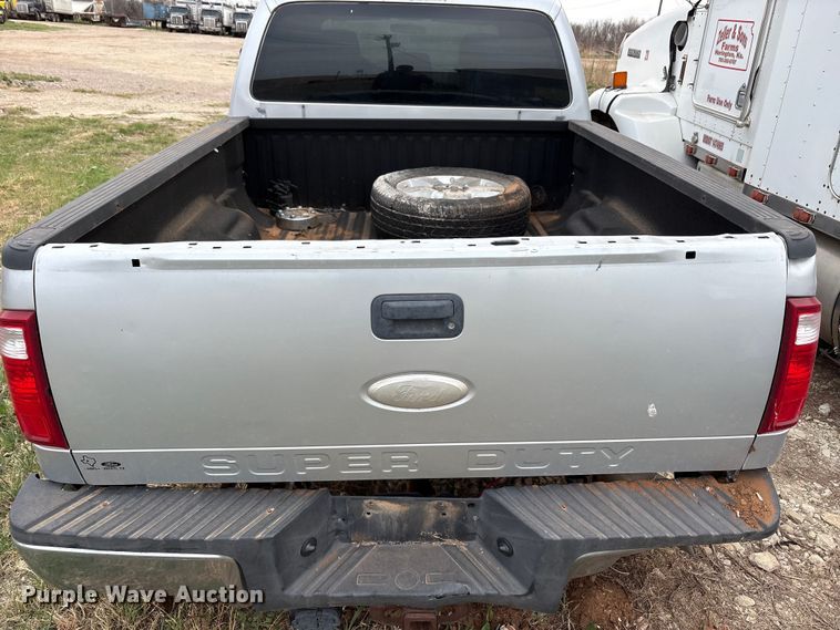 image for item FC2081 2012 Ford F250 Crew Cab pickup truck