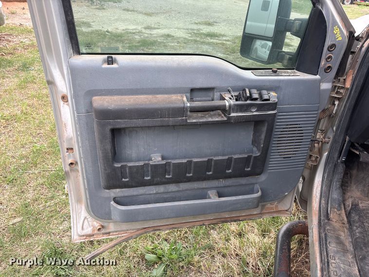 image for item FC2081 2012 Ford F250 Crew Cab pickup truck