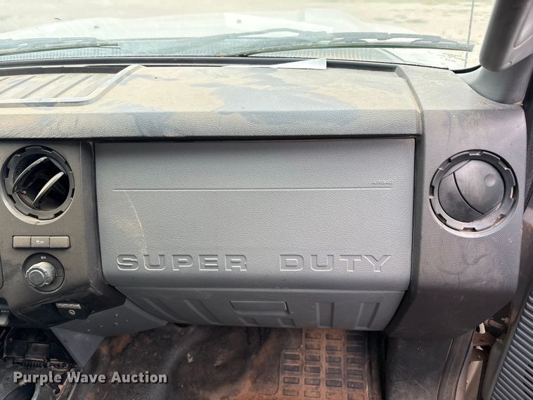 image for item FC2081 2012 Ford F250 Crew Cab pickup truck
