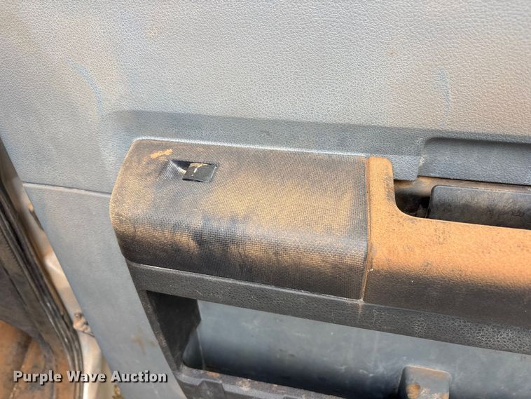 image for item FC2081 2012 Ford F250 Crew Cab pickup truck