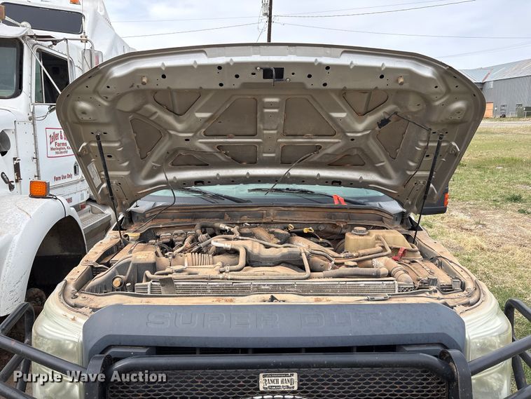 image for item FC2081 2012 Ford F250 Crew Cab pickup truck