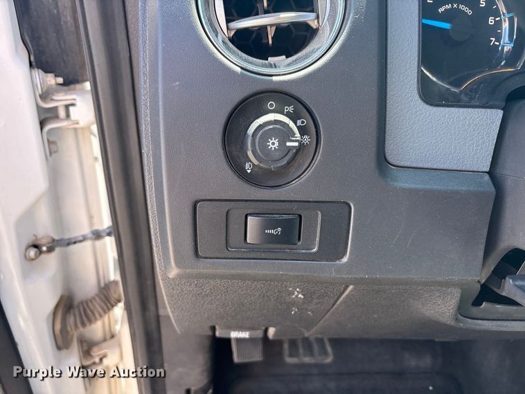 image for item FC2189 2013 Ford F150 XLT Ext. Cab pickup truck