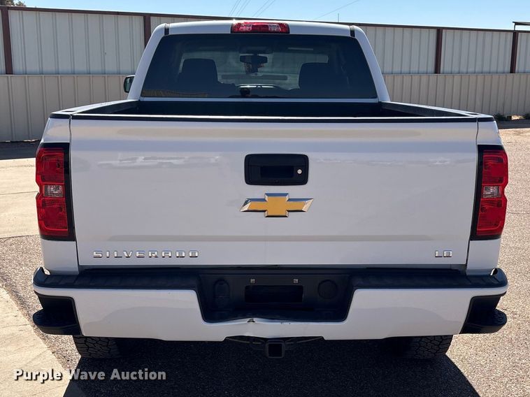 image for item FC2215 2019 Chevrolet Silverado 1500 Ext. Cab pickup truck