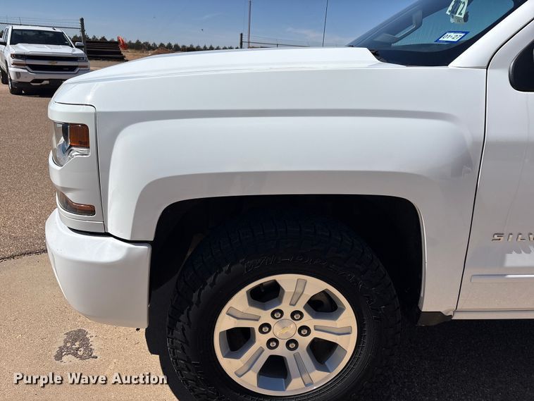 image for item FC2215 2019 Chevrolet Silverado 1500 Ext. Cab pickup truck