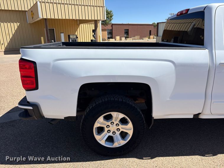 image for item FC2215 2019 Chevrolet Silverado 1500 Ext. Cab pickup truck