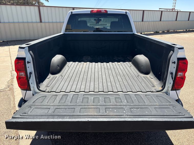 image for item FC2215 2019 Chevrolet Silverado 1500 Ext. Cab pickup truck