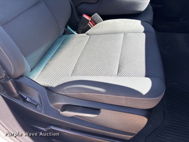 image for item FC2215 2019 Chevrolet Silverado 1500 Ext. Cab pickup truck