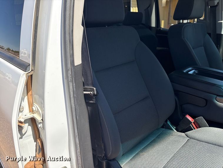 image for item FC2215 2019 Chevrolet Silverado 1500 Ext. Cab pickup truck