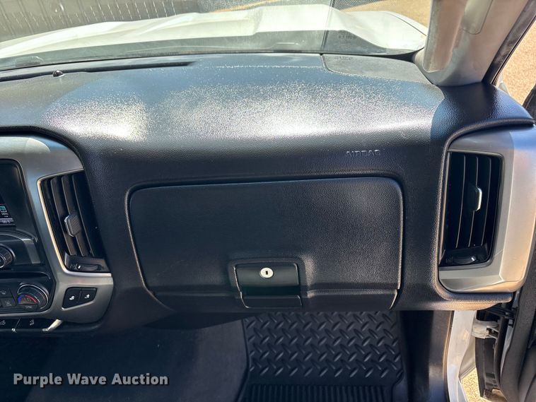 image for item FC2215 2019 Chevrolet Silverado 1500 Ext. Cab pickup truck