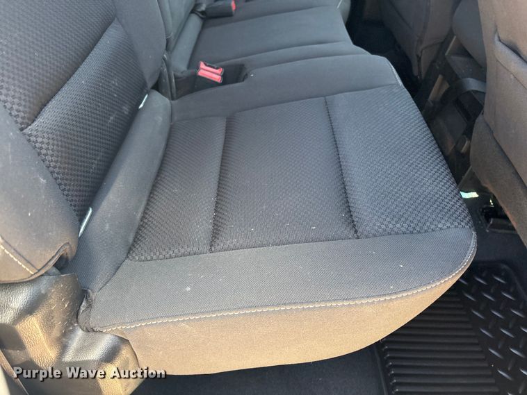 image for item FC2215 2019 Chevrolet Silverado 1500 Ext. Cab pickup truck