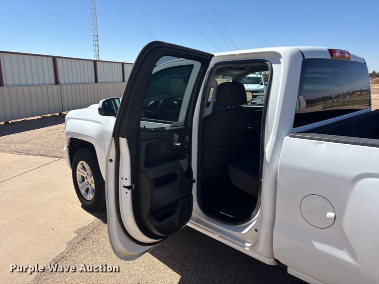 image for item FC2215 2019 Chevrolet Silverado 1500 Ext. Cab pickup truck